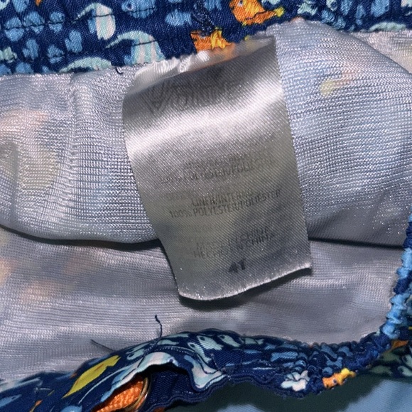 Gently used Kids water outfit size 4T UVSKINZ - Picture 3 of 3